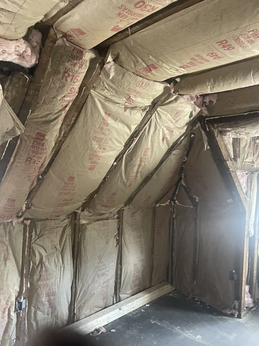 Clean crawlspace insulation